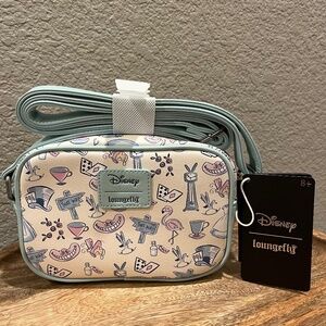 Loungefly Alice In Wonderland Icons Camera Crossbody bag